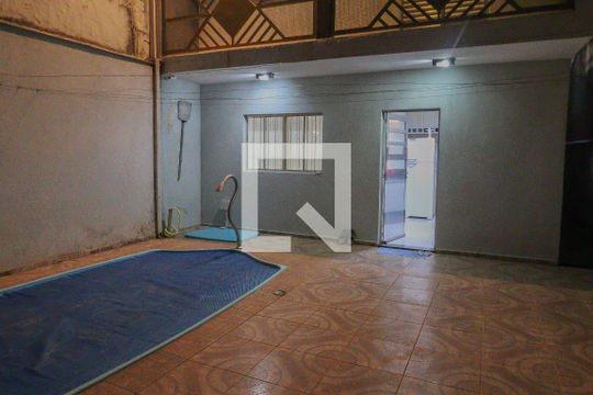 Quintal de casa à venda com 3 quartos, 197m² em Parque Residencial Jundiaí, Jundiaí