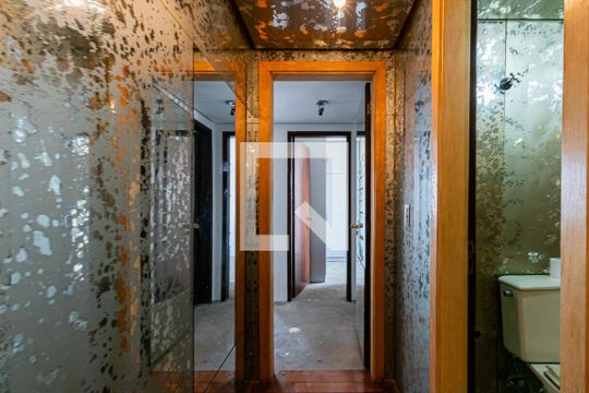 Corredor de apartamento para alugar com 3 quartos, 122m² em Tatuapé, São Paulo
