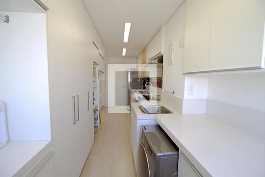 Área de Serviço de apartamento para alugar com 2 quartos, 92m² em Jardim Vazani, São Paulo