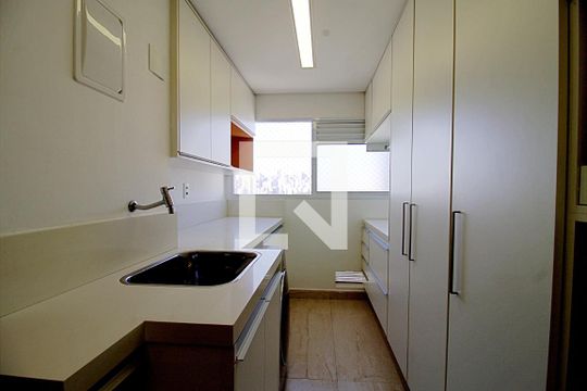 Área de Serviço de apartamento para alugar com 2 quartos, 92m² em Jardim Vazani, São Paulo