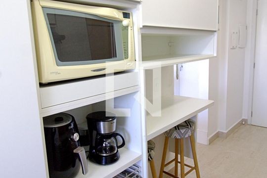 Cozinha de apartamento para alugar com 2 quartos, 92m² em Jardim Vazani, São Paulo