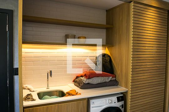 Área de Serviço de apartamento à venda com 1 quarto, 180m² em Vila Suzana, São Paulo