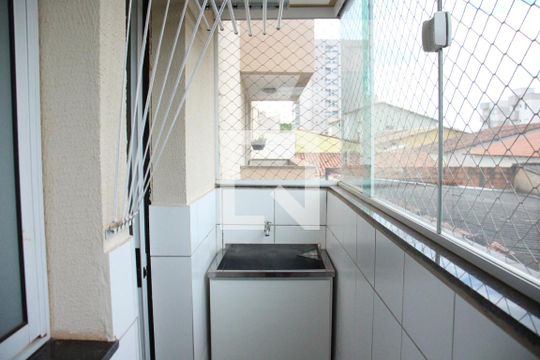 Área de Serviço de apartamento para alugar com 2 quartos, 45m² em Santa Mônica, Uberlândia