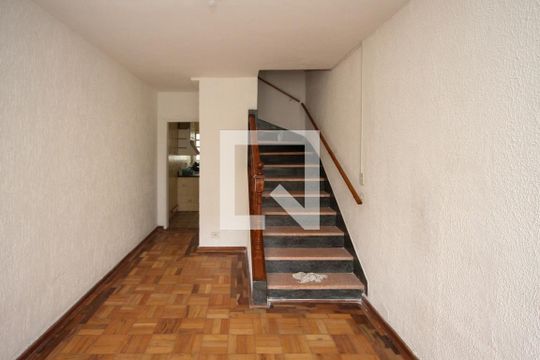 Casa à venda com 2 quartos, 70m² em Vila Prudente, São Paulo