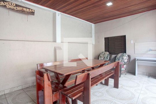 Varanda com Churrasqueira de casa à venda com 3 quartos, 100m² em Rio Branco, Porto Alegre