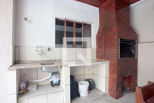 Área de Serviço de casa à venda com 3 quartos, 100m² em Rio Branco, Porto Alegre
