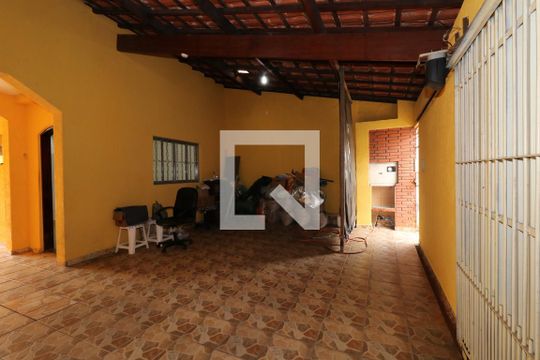 Garagem de casa à venda com 3 quartos, 195m² em Parque Marajoara, Santo André