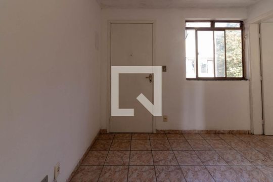 Sala de apartamento para alugar com 2 quartos, 47m² em Jardim Vista Alegre, Embu das Artes