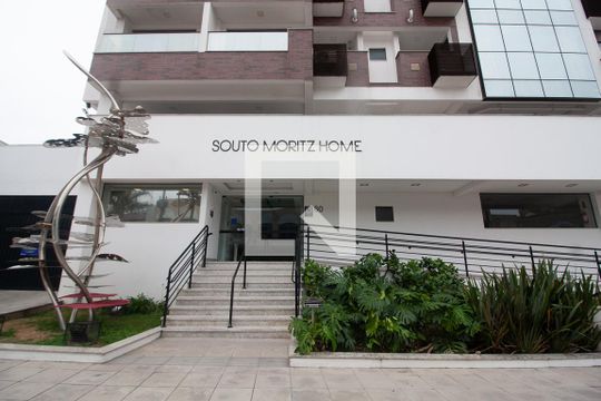 Fachada de apartamento para alugar com 1 quarto, 42m² em Coqueiros, Florianópolis