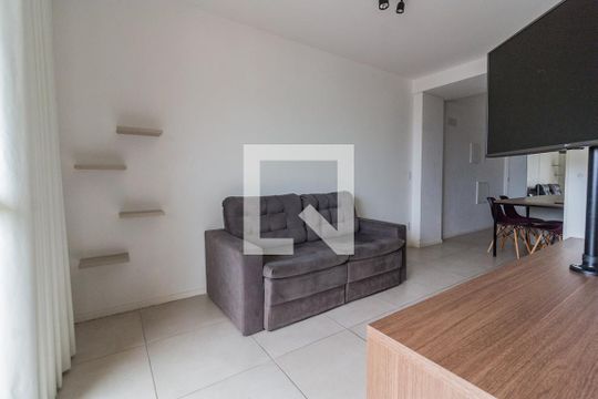 Sala de apartamento para alugar com 1 quarto, 42m² em Coqueiros, Florianópolis