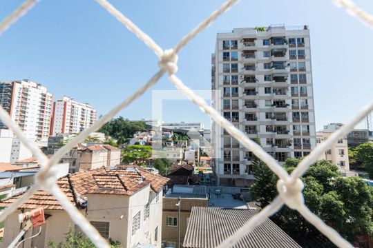 Vista de casa à venda com 2 quartos, 68m² em Tijuca, Rio de Janeiro