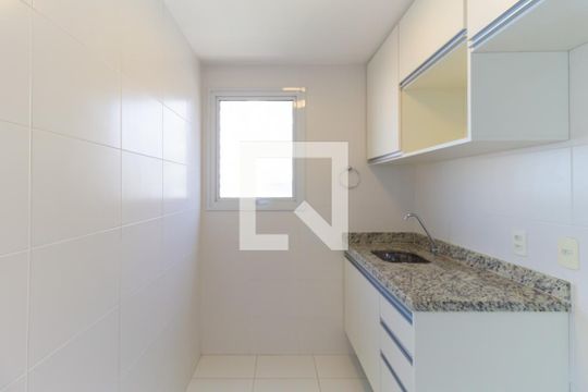 Cozinha de kitnet/studio à venda com 1 quarto, 36m² em Liberdade, São Paulo