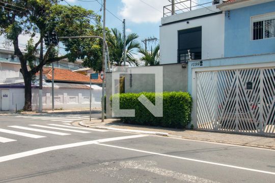 Fachada de casa à venda com 2 quartos, 200m² em Cidade Monções, São Paulo