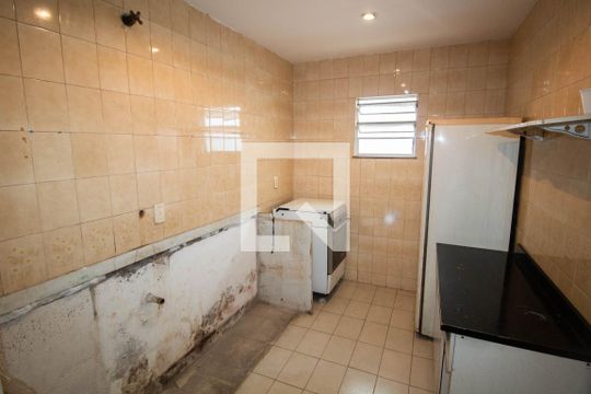 Cozinha de casa para alugar com 1 quarto, 191m² em Penha, Rio de Janeiro