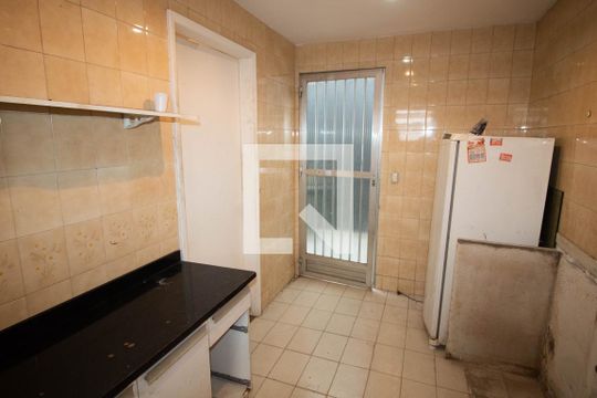 Cozinha de casa para alugar com 1 quarto, 191m² em Penha, Rio de Janeiro
