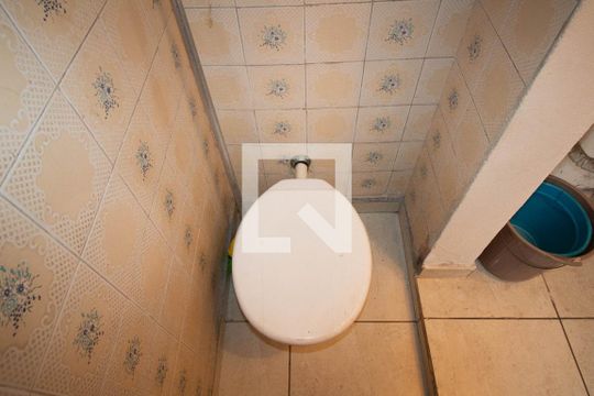 Banheiro de casa para alugar com 1 quarto, 191m² em Penha, Rio de Janeiro