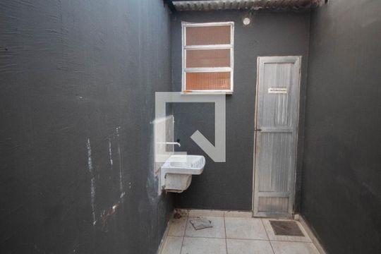 Área de Serviço de casa para alugar com 1 quarto, 191m² em Penha, Rio de Janeiro