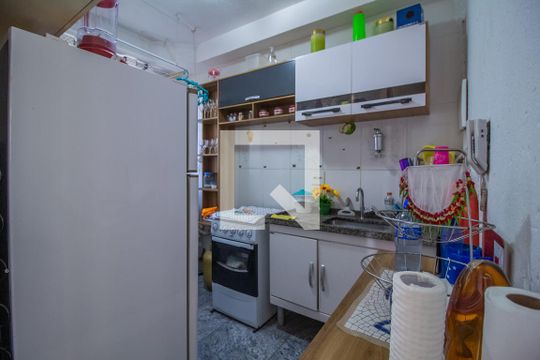 Cozinha de apartamento para alugar com 2 quartos, 50m² em Jardim Vitória, Vespasiano
