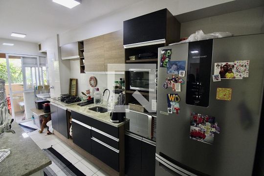 Cozinha de apartamento à venda com 2 quartos, 65m² em Recreio dos Bandeirantes, Rio de Janeiro