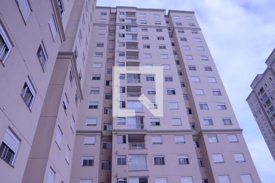 Fachada de apartamento para alugar com 2 quartos, 48m² em Santa Maria, Osasco