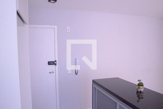 Cozinha de apartamento para alugar com 2 quartos, 48m² em Santa Maria, Osasco