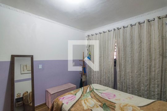 Quarto 1 de casa à venda com 4 quartos, 200m² em Jardim Santo Alberto, Santo André