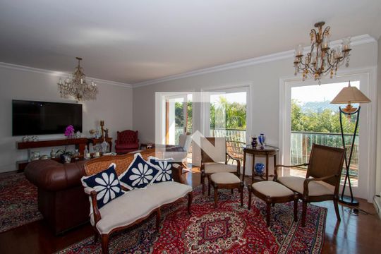 Apartamento à venda com 4 quartos, 210m² em Vila Madalena, São Paulo