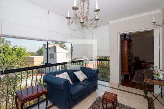 Sala de Estar de apartamento à venda com 4 quartos, 210m² em Vila Madalena, São Paulo