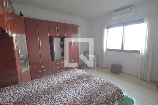 Quarto 1 de casa à venda com 2 quartos, 110m² em Harmonia, Canoas