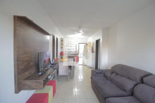 Sala de casa à venda com 2 quartos, 110m² em Harmonia, Canoas