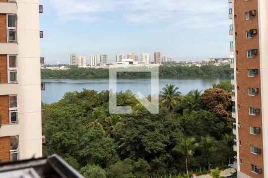 Sala de apartamento para alugar com 3 quartos, 117m² em Barra da Tijuca, Rio de Janeiro