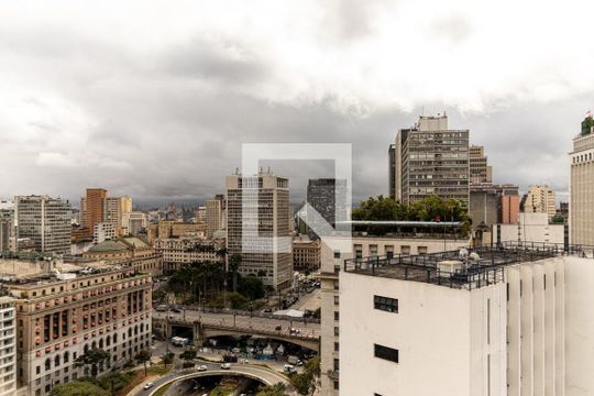 Vista da Suíte de apartamento à venda com 1 quarto, 42m² em Sé, São Paulo