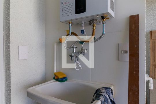 Área de Serviço de apartamento para alugar com 2 quartos, 69m² em Jardim Caravelas, São Paulo
