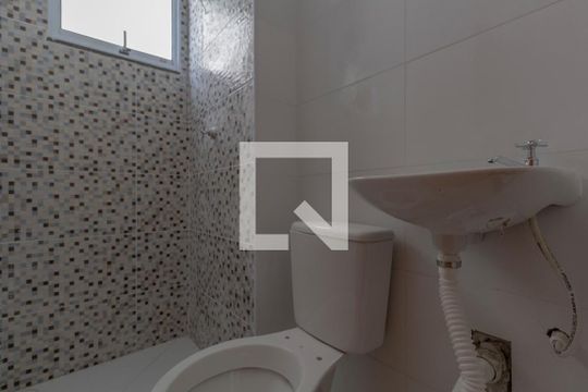 Banheiro de apartamento para alugar com 2 quartos, 41m² em Jardim Coimbra, São Paulo