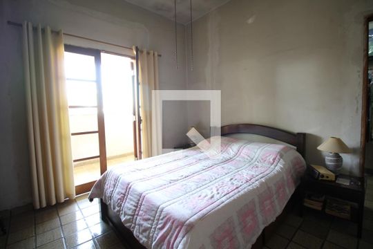 Suite 1 de casa à venda com 4 quartos, 200m² em Vila Monumento, São Paulo