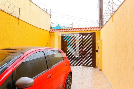 Garagem de casa à venda com 3 quartos, 149m² em Parque João Ramalho, Santo André