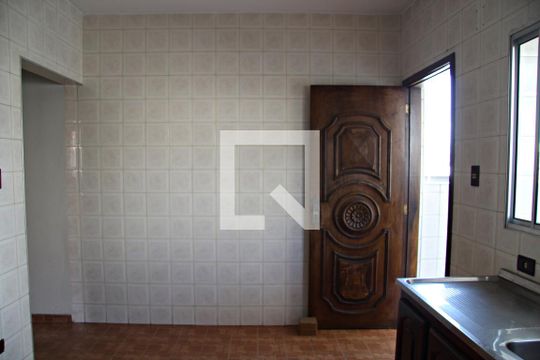 Cozinha de casa para alugar com 2 quartos, 100m² em Jardim Leda, Guarulhos