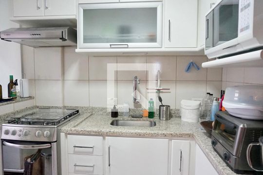 Cozinha de apartamento à venda com 2 quartos, 60m² em Brooklin Paulista, São Paulo