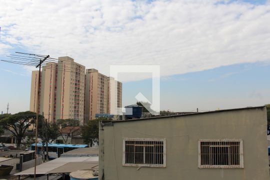 Vista da Suíte 2 de casa à venda com 3 quartos, 200m² em Vila Maria Tereza, Guarulhos