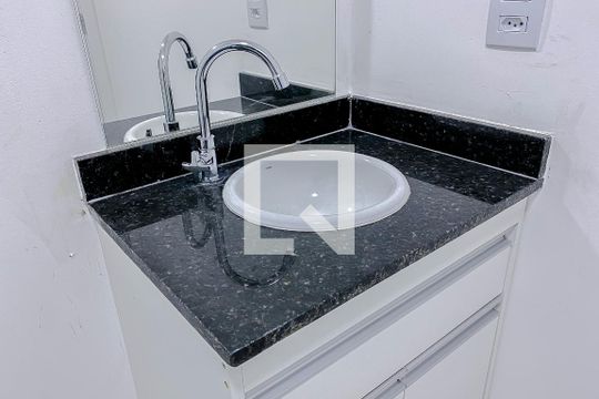 Banheiro de apartamento para alugar com 1 quarto, 38m² em Mooca, São Paulo