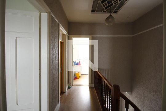 Corredor de casa à venda com 4 quartos, 200m² em Liberdade, São Paulo