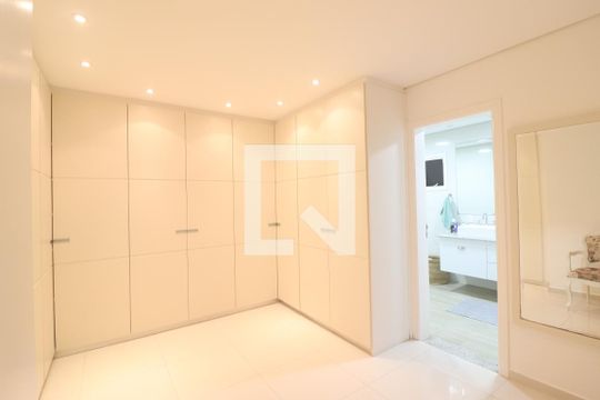 Quarto 1 de casa à venda com 4 quartos, 540m² em Jardim do Colegio (zona Norte), São Paulo