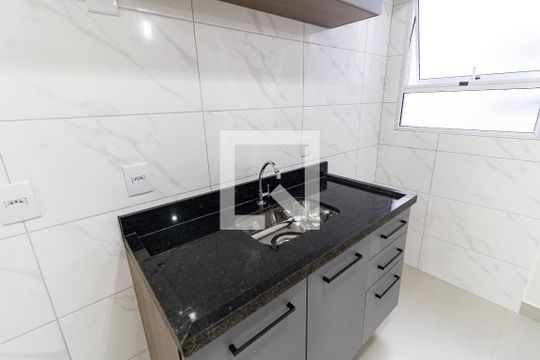 Cozinha de apartamento para alugar com 1 quarto, 35m² em Vila Marte, São Paulo