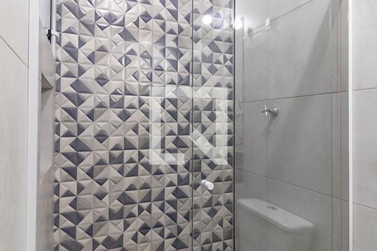Banheiro de apartamento para alugar com 1 quarto, 35m² em Vila Marte, São Paulo