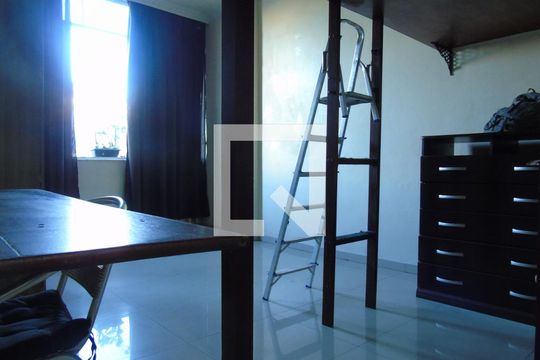 Quarto de kitnet/studio à venda com 1 quarto, 28m² em Centro, Rio de Janeiro