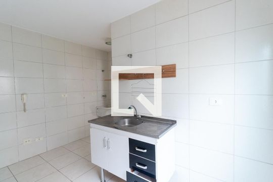 Cozinha de casa para alugar com 1 quarto, 24m² em Jardim Nordeste, São Paulo