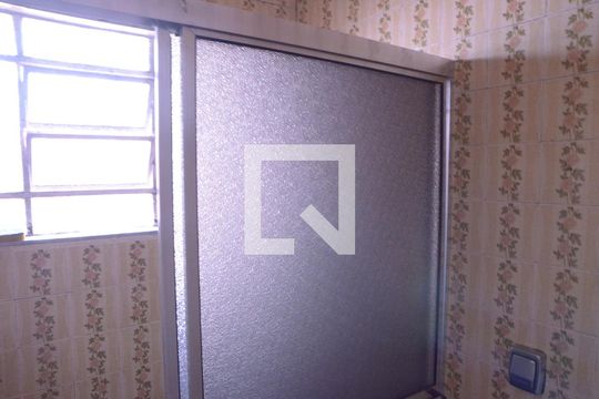Banheiro de casa para alugar com 1 quarto, 35m² em Quitaúna, Osasco