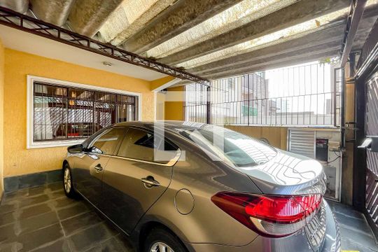 Garagem de casa à venda com 3 quartos, 310m² em Jardim São Paulo(zona Norte), São Paulo