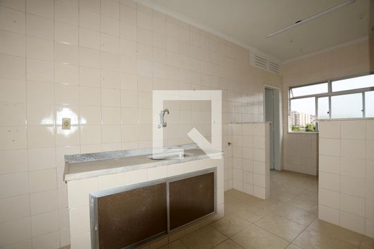 Cozinha de apartamento para alugar com 2 quartos, 80m² em Praça Seca, Rio de Janeiro