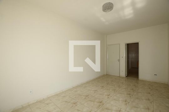 Sala de apartamento para alugar com 2 quartos, 80m² em Praça Seca, Rio de Janeiro